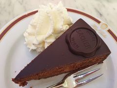 -Cafe Sacher(WIEN)