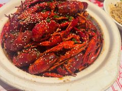 -肥肥虾庄·金牌油焖大虾(汉街SKP店)