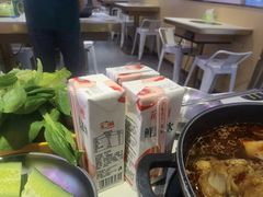 -运气牛自助酱大骨火锅(南京东路店)