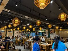 -肖肖酸萝卜鱼火锅(总店)