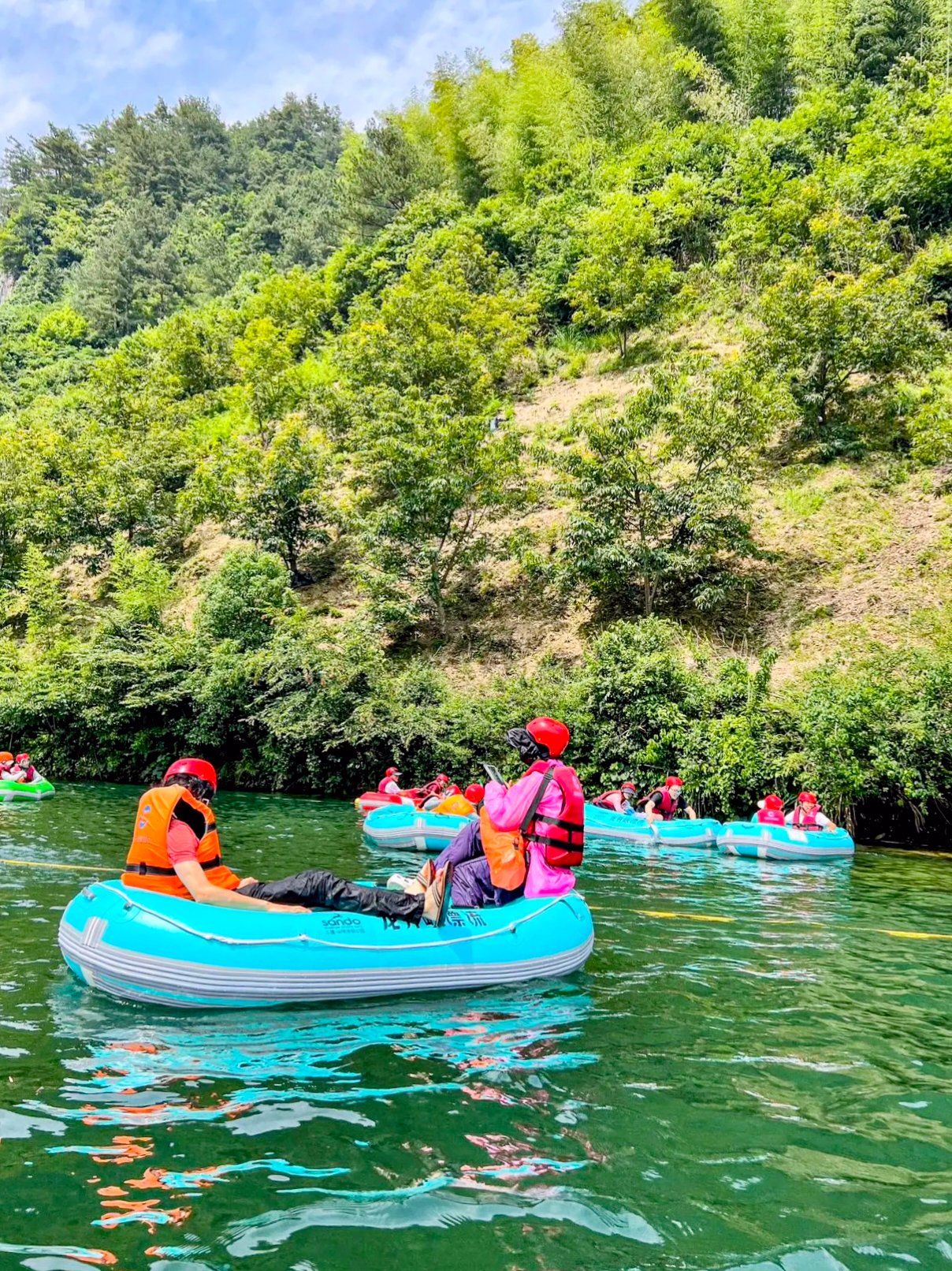 临安三渡峡漂流与龙井峡漂流 98
07 出发便捷:
杭州出发仅