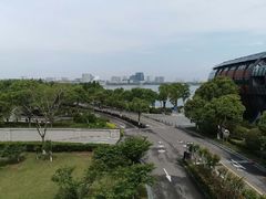 -上海滴水湖皇冠假日酒店