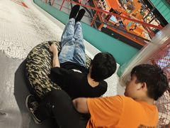 -极限PLAY运动娱乐新世界·团建派对表演休闲馆·室内高空游乐园
