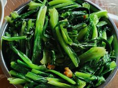 炒油麦菜-满記土窑烧鷄波浪山莊