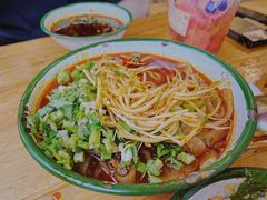 -拈签一笑黄牛肉辣卤串串