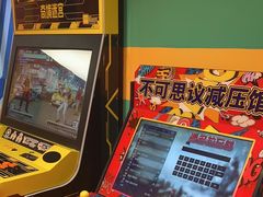 -不可思议减压馆·解压博物馆·摔碗发泄·团建定制