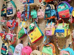 -燕莎奥特莱斯购物中心