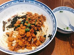 -辣肉面大王(天平路店)