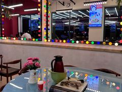 -刘姐啤酒鱼民族演艺餐厅(西街总店)