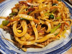 -包整·丝娃娃(一览甲秀楼风景店)