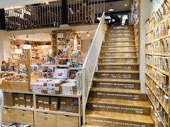 -猫的天空之城概念书店(苏州平江店)