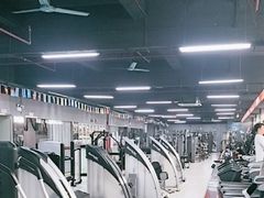 -星动力健身俱乐部(新塘店)