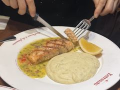 烤烧三文鱼-Entrecôte 法国牛扒馆(保利·时光里店)