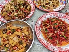 -江城燕子大排档(江汉路步行街店)