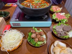 -黔有有贵州酸汤夺夺粉火锅(五味十字店)