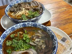 -叶新小吃店(来凤小区总店)
