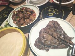 -龙聚德北京烤鸭(沙坪坝华宇A馆店)