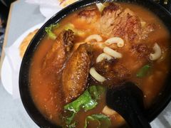 番茄浓汤鸡翅猪扒通粉-华嫂冰室(尖沙咀店)