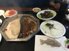 -重庆德庄火锅(体育中心店)