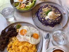 -The Sunny Side Cafe Station 1