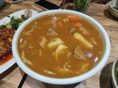 香滑咖喱牛腩煲-长勺子东南亚(街道口店)