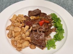 -景月阁空中食府(希尔顿酒店)
