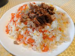 羊城抓饭-巴扎美食·新疆菜·西域歌舞表演餐厅(新疆大厦店)