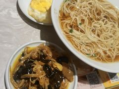 -松鹤面馆·古法焖肉面(观前店)