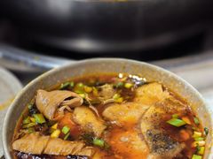 -肖肖酸萝卜鱼火锅(总店)