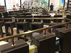 -钟书阁(群光广场店)