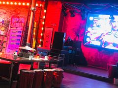 -七号仓库火盆烧烤(镇江北路店)