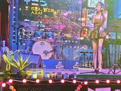 -Famous肥猫墨西哥音乐餐吧(五棵松华熙LIVE店)