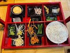 传统过桥米线-勺子米线·云南传统小吃市集(四方街店)