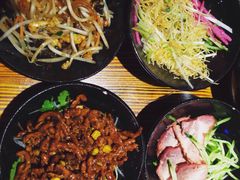 六合菜，京酱肉丝-满园烤鸭·春饼(中街大悦城店)