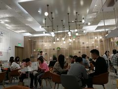 大堂-奈雪的茶(市百一店)