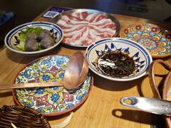 -洱火云南酸菜牛肉火锅(石景山当代商城店)