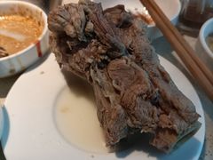 -海底捞火锅鲜切牛肉主题店(长寿路店)