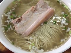 枫镇大肉面-裕兴记·三虾面(西北街总店)