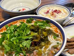 -云阿蛮云南生烫牛肉米线(奉贤路店)