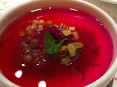 鲜火龙果冰粉-老佛爷铜炉蛙锅(挂绿店)