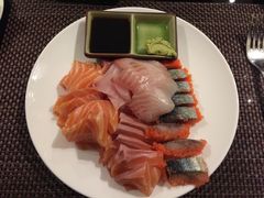 -唐拉雅秀酒店-西锦汇空中BBQ·思创餐厅