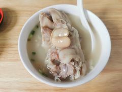 -雷祖芳老妈蹄花店