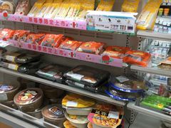 -全家便利店(杭州龙翔桥地铁站店)