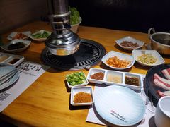 -唯成•韩国炭火烤肉 유성고기