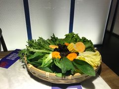 -尚尚仙·酸汤猪手·猪肚鸡火锅(华联万柳购物中心店)