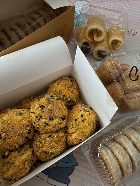 宫玺糕点-"「绿豆糕」绵软 我爱了但是吃多了有点噎 .