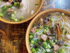 -正宗李家土鸡米线店