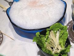 -海鲨湾海鲜会馆(百家湖1912店)