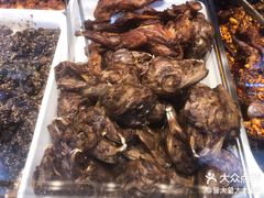 -鑫记婆婆兔·成都特产·兔头手撕兔(太古里店)