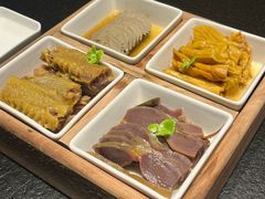 卤鸭拼盘-四季民福烤鸭店(外滩外白渡桥店)